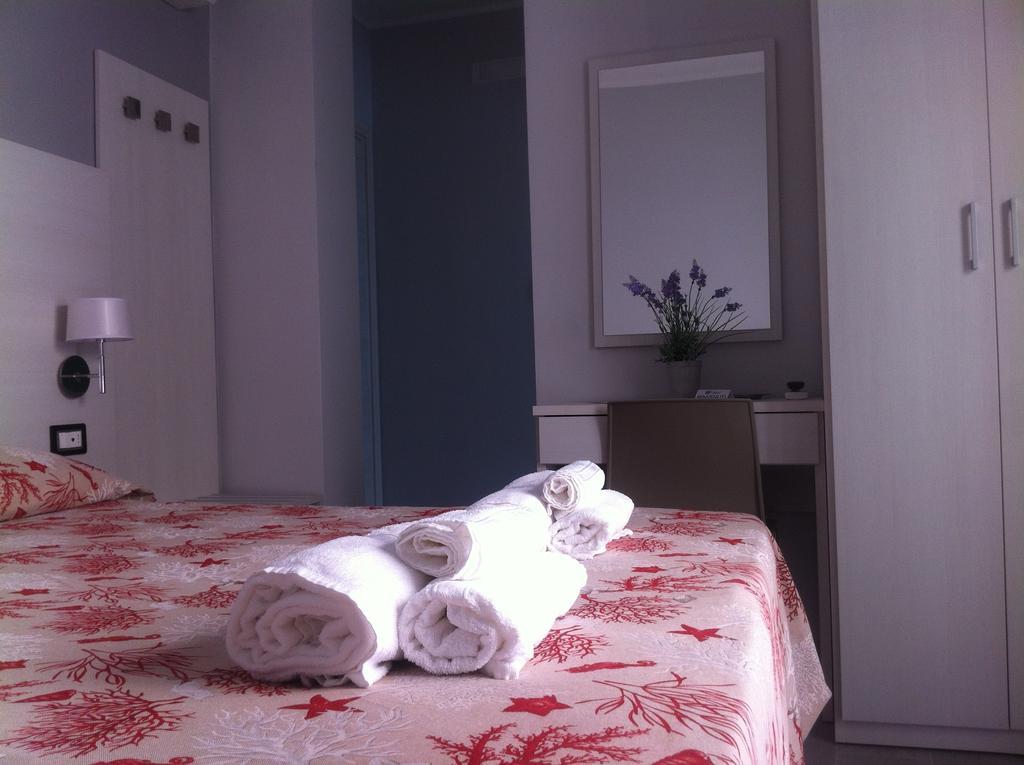 Meuble Leonetti Bed and Breakfast Centola Rum bild